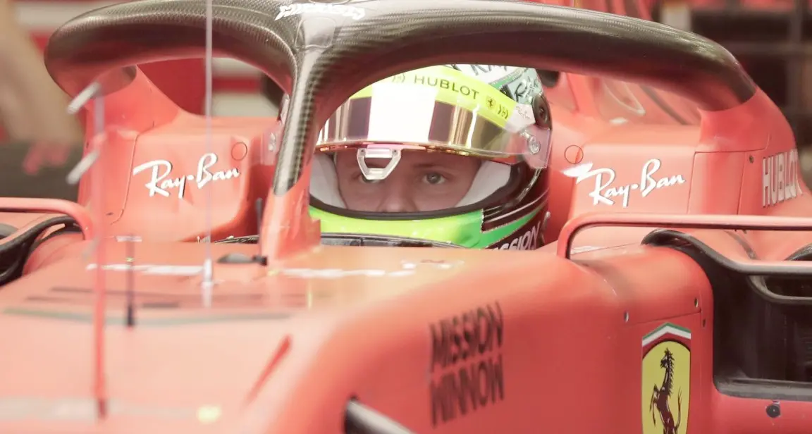 I primi giri di Mick Schumacher al volante di una Ferrari