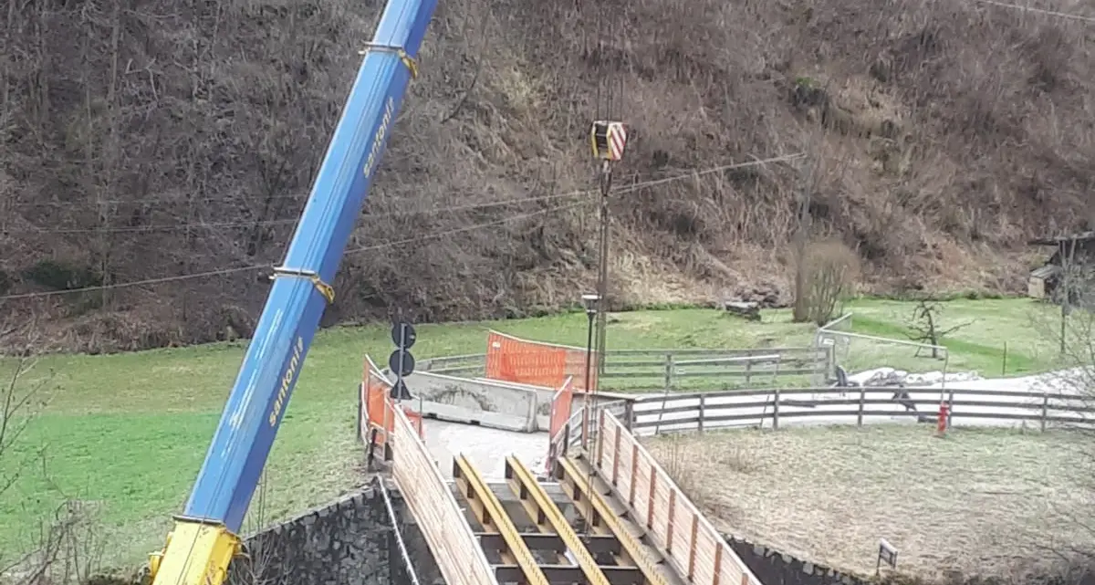 Commezzadura: il nuovo ponte in località Giare