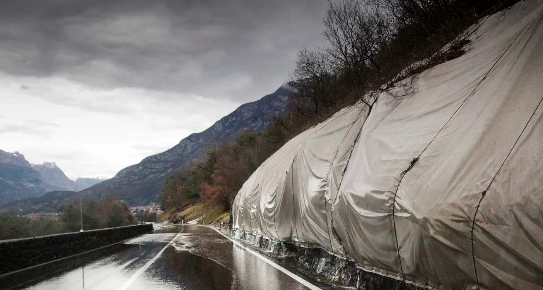 Strada della Maza: prorogata la chiusura notturna per lavori