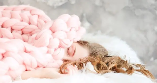 Il sonno delle donne più fragile Dormono meno e peggio