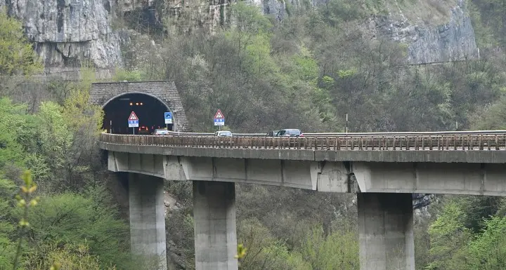 Per il viadotto dei Crozi lavori al via solo in autunno la procedura è complessa