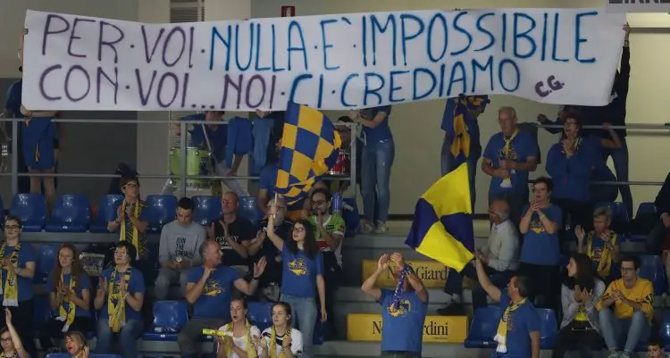 Gara 4 a Civitanova i tifosi dell'Itas organizzano i pullman per il 25 aprile