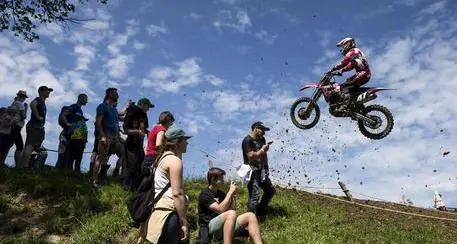 Muore durante gara motocross, resta ferito padre di Dovizioso