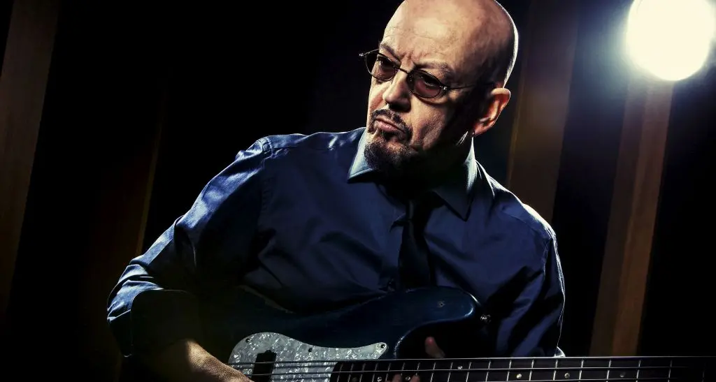 Enrico Ruggeri ritorna con il live a Trento: concerto il 7 maggio
