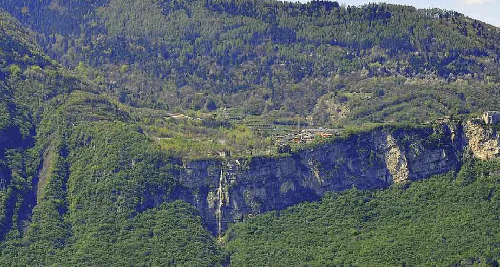 Tonina “riapre” la discarica di Sardagna