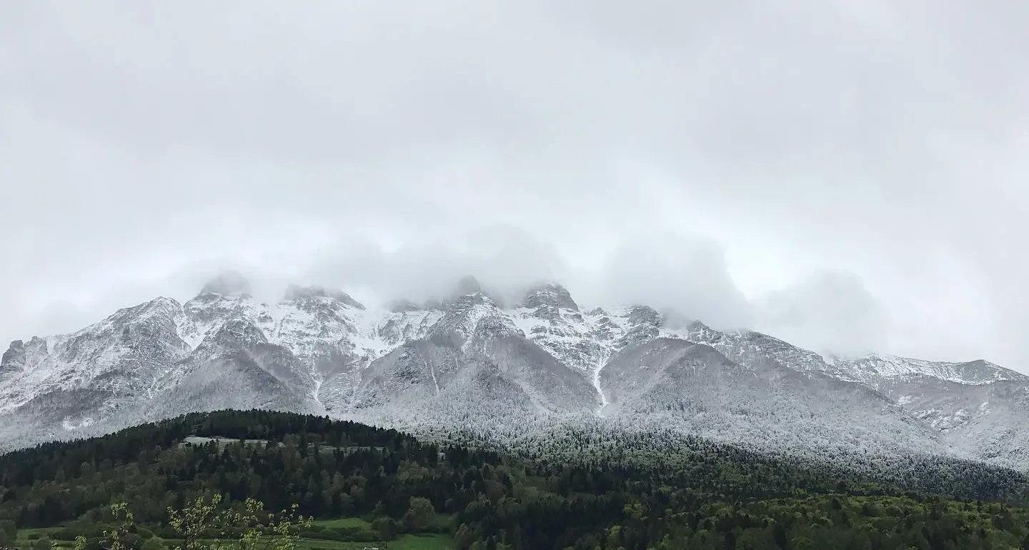 Arriva un weekend invernale aria fredda, pioggia e neve allarme gelate per le mele