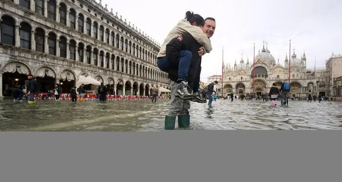 Punta di acqua alta 134 cm a Venezia