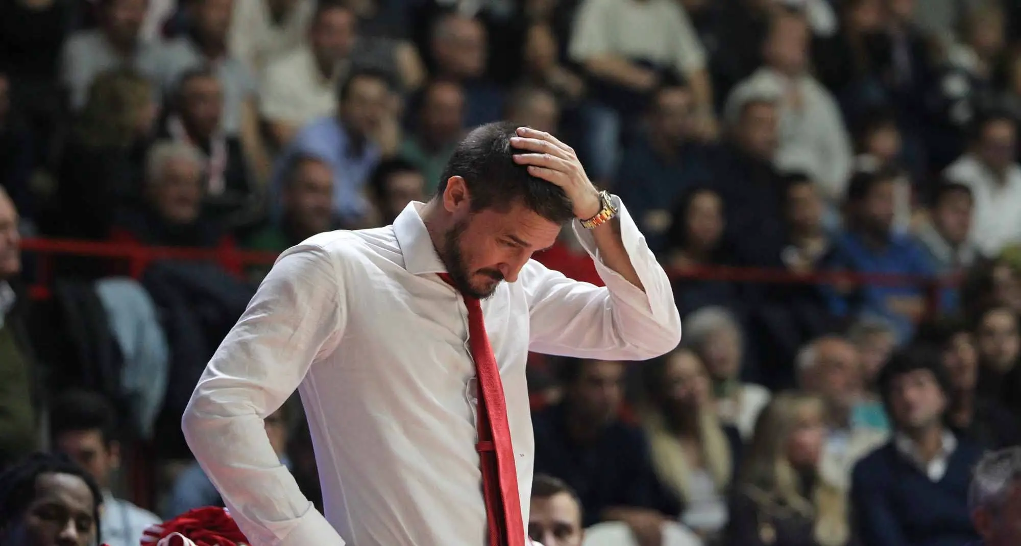 Colpo di scena a Sassari Via Esposito, arriva Pozzecco