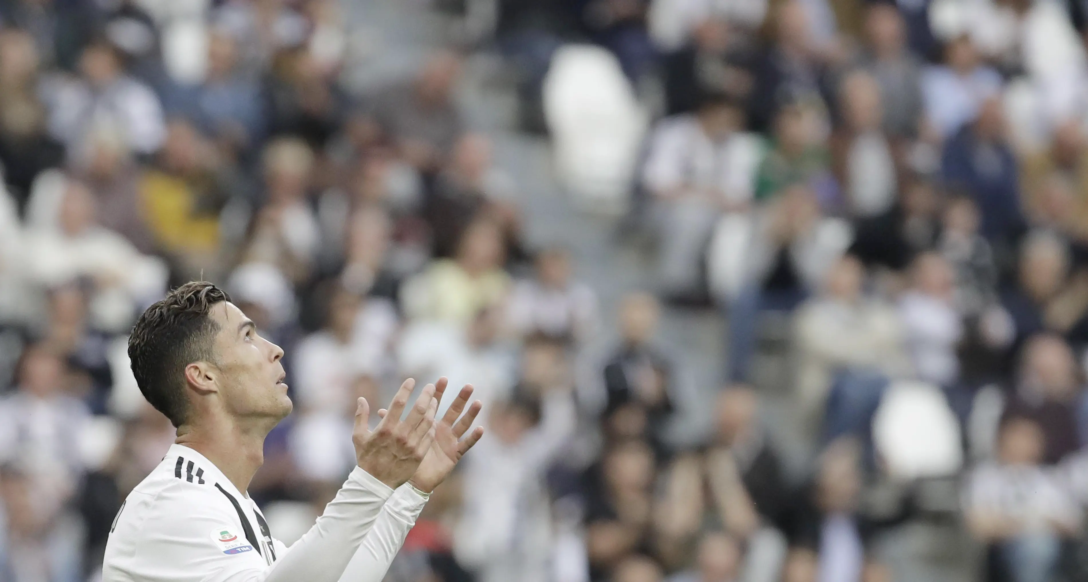 La Juventus dei record: ottavo scudetto consecutivo e Ronaldo annuncia: «Io resto»