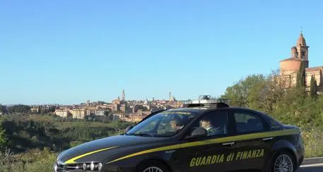 Tangenti: arrestato sindaco nel Comasco e altre 8 persone
