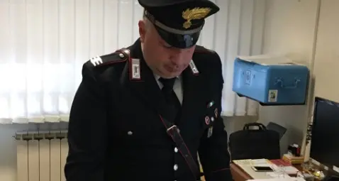 Un chilo e mezzo di marijuana recuperato in un casolare dai carabinieri
