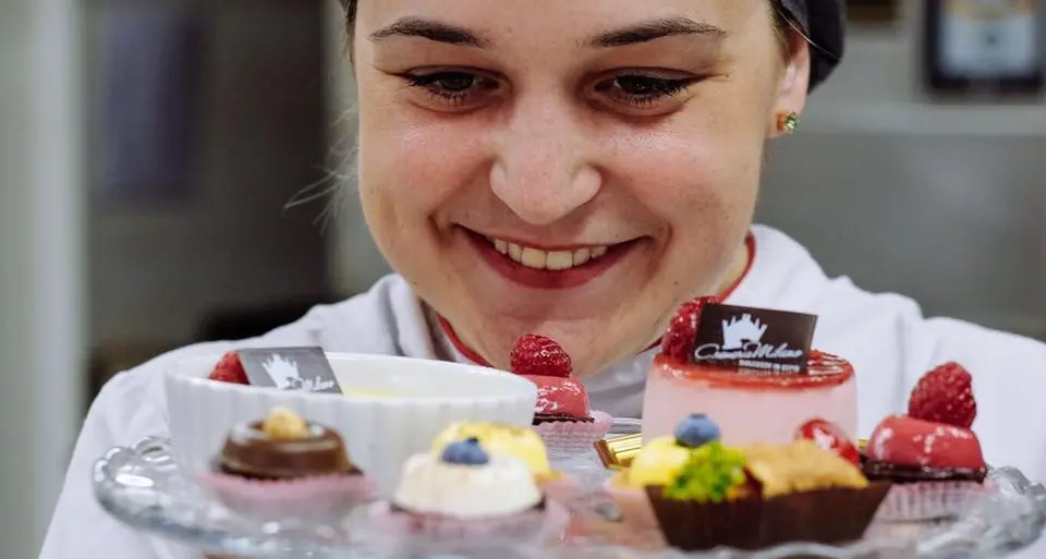 Ex Marchiodi, arriva Angela Ochner dal «Milano» a piazza Battisti con torte, dolci e gelati artigianali