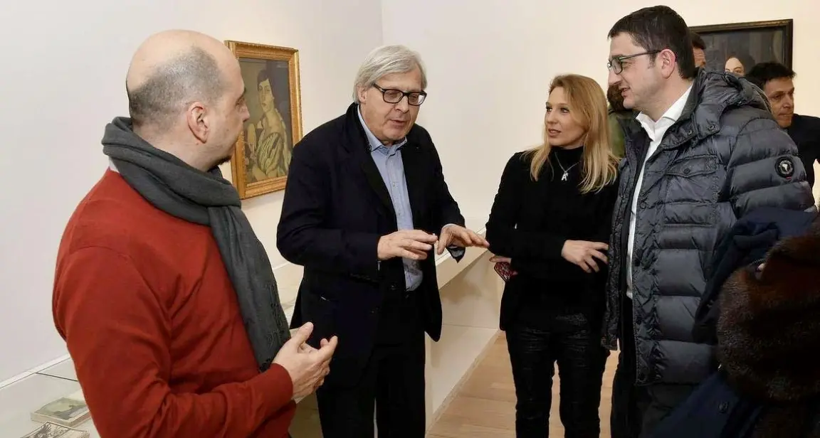Sgarbi e le accuse ai consiglieri, Marini fa il sondaggio su Facebook «Lo querelo oppure no?»