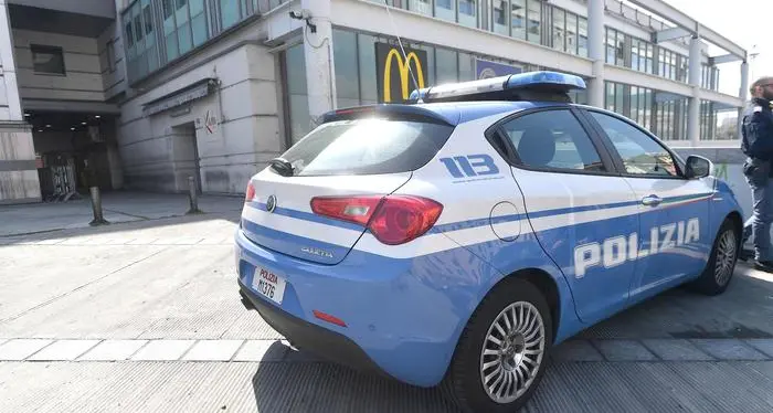 Polizia: reati in calo, soprattutto in città 4 denunce al giorno, 34 interventi delle volanti