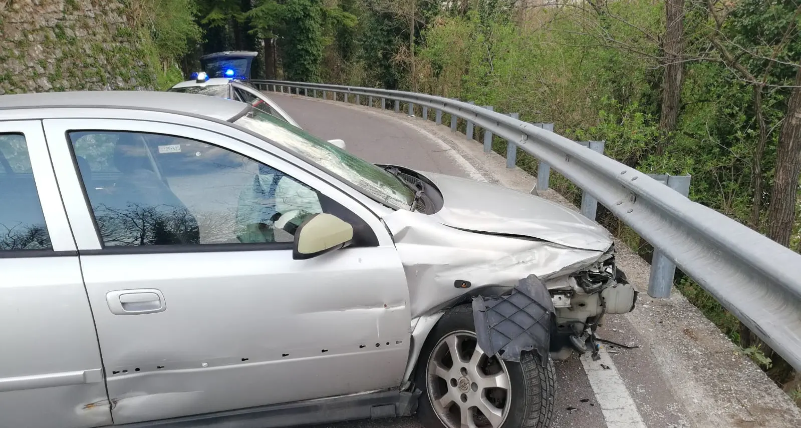 Incidente a Noarna: esce di strada Ferito un uomo di 54 anni