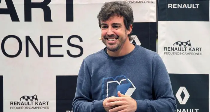 E Alonso si diverte sulla Toyota che ha vinto la Dakar