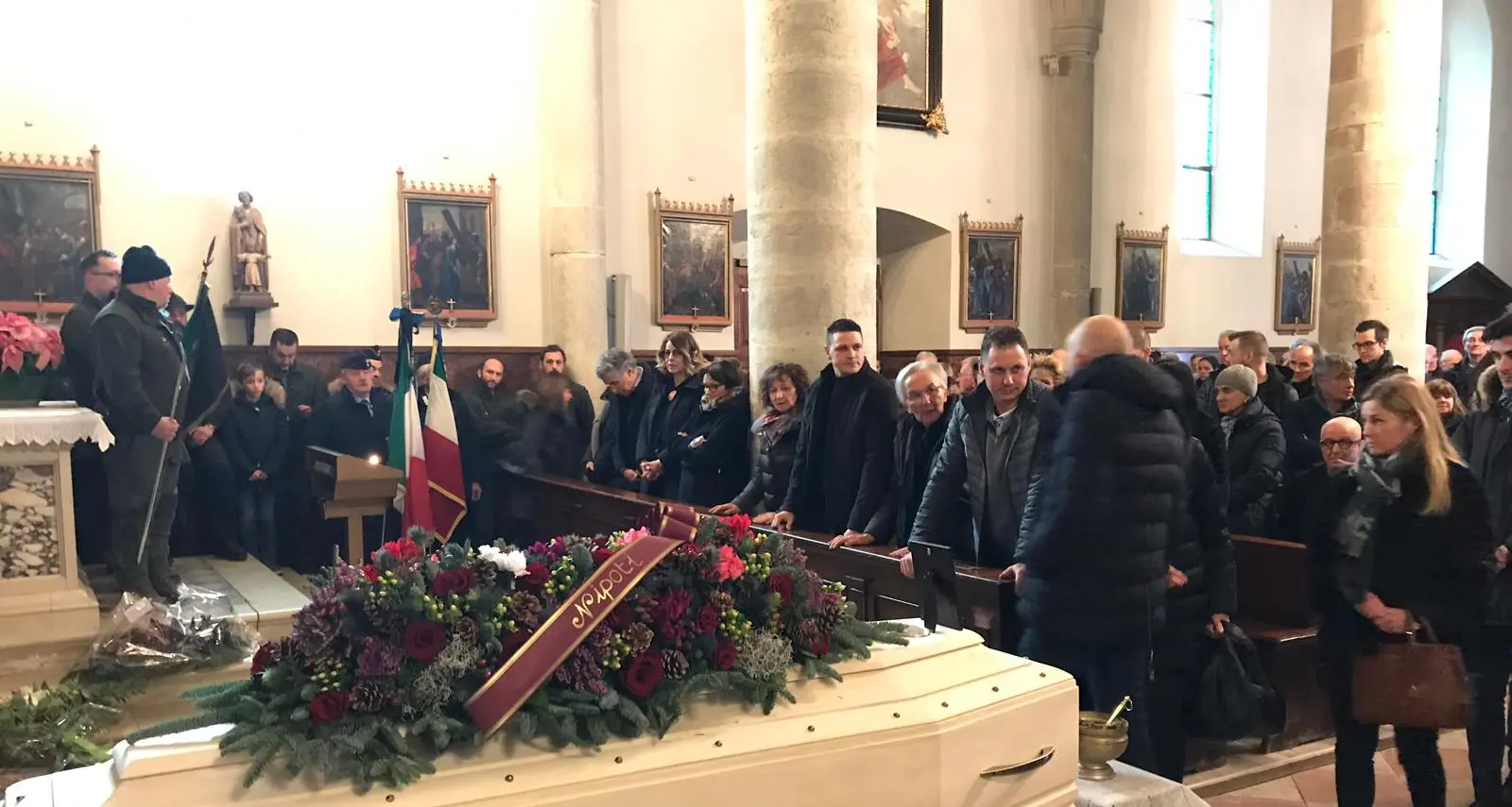 In centinaia ai funerali di Enzo Erminio Boso