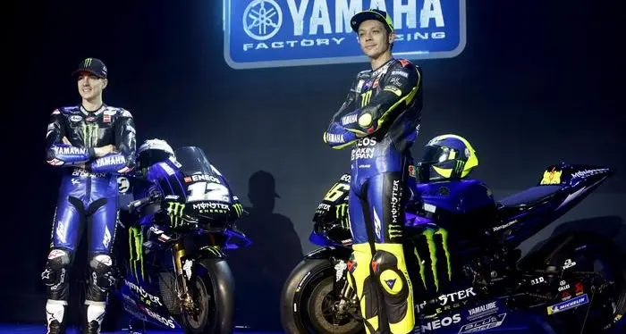Vale Rossi svela la nuova Yamaha: «Blu e nera come l'Inter»