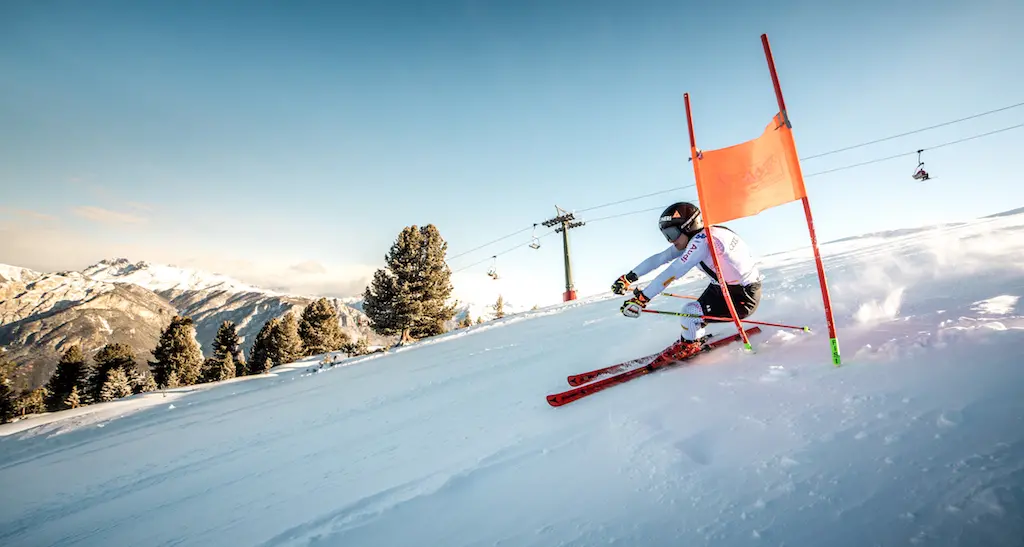 Sofia Goggia scia all'Alpe Cermis per preparare i Mondiali - Video