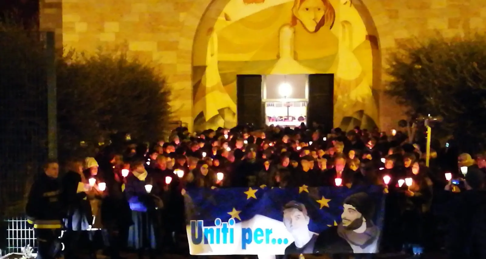 Una fiaccolata per ricordare Antonio Megalizzi E l'Europarlamento gli dedica uno studio radio