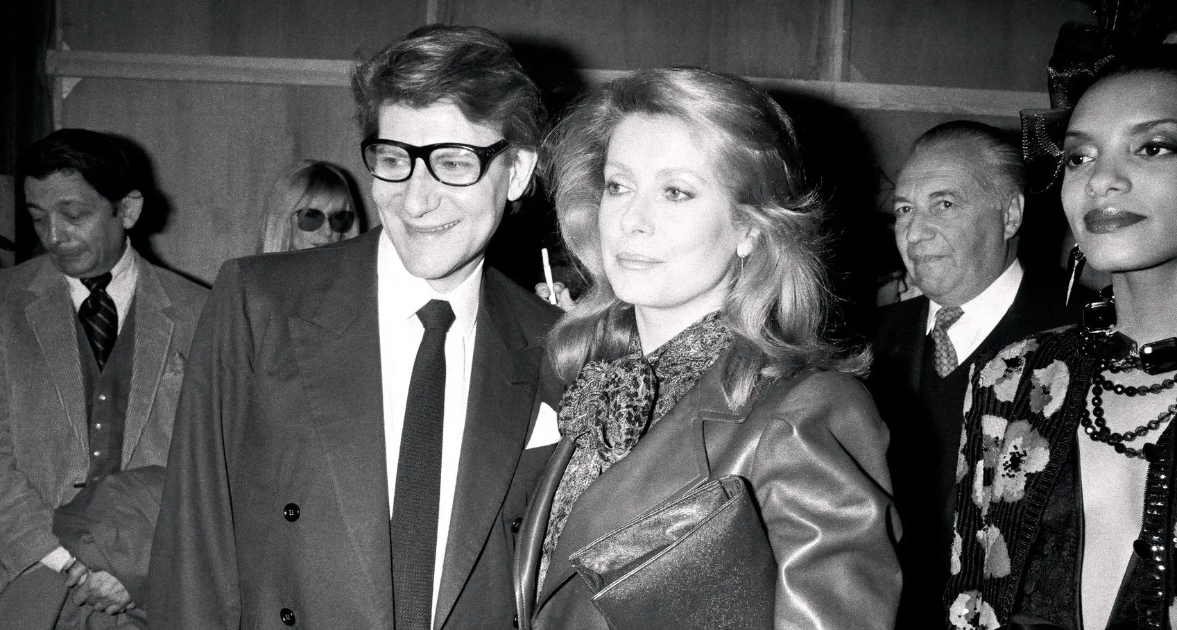 All'asta gli abiti Saint-Laurent della Deneuve