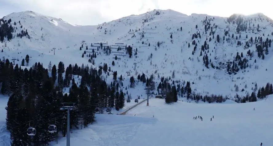 Valanga in Val Aurina, un ragazzo morto