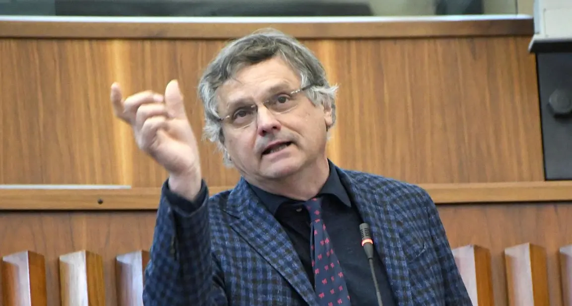 Tagli all’accoglienza, Ghezzi devolve il 25% dell’indennità