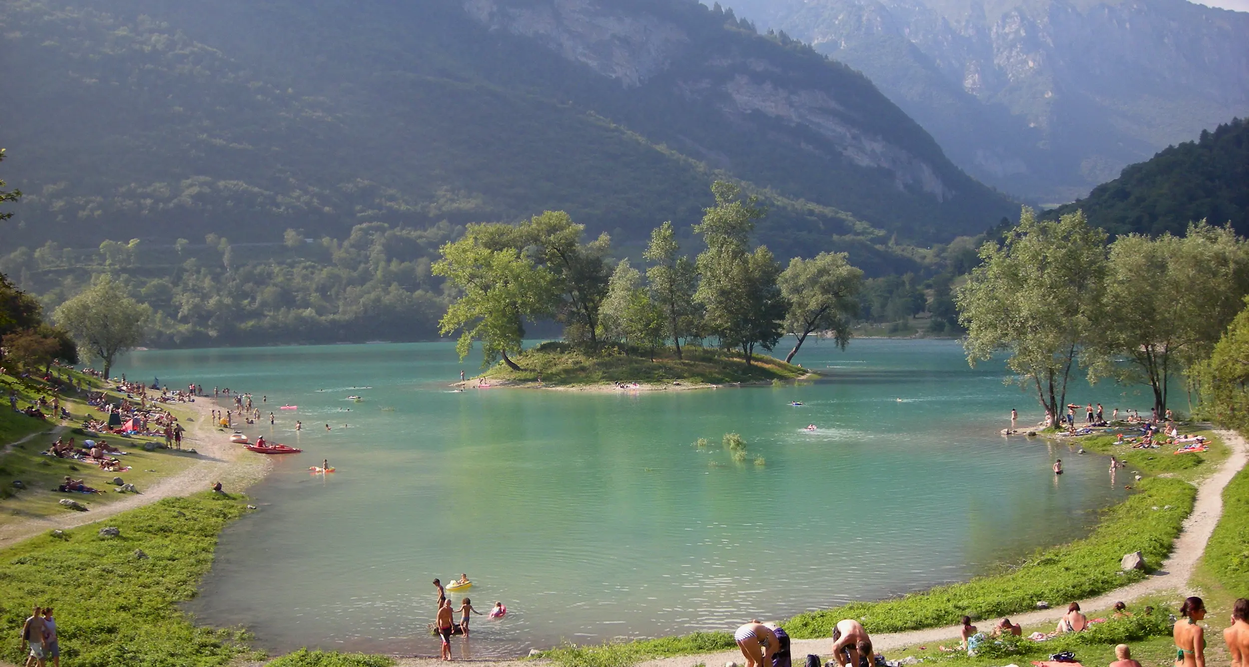 C'è una spiaggia trentina tra le 15 più belle d'Italia