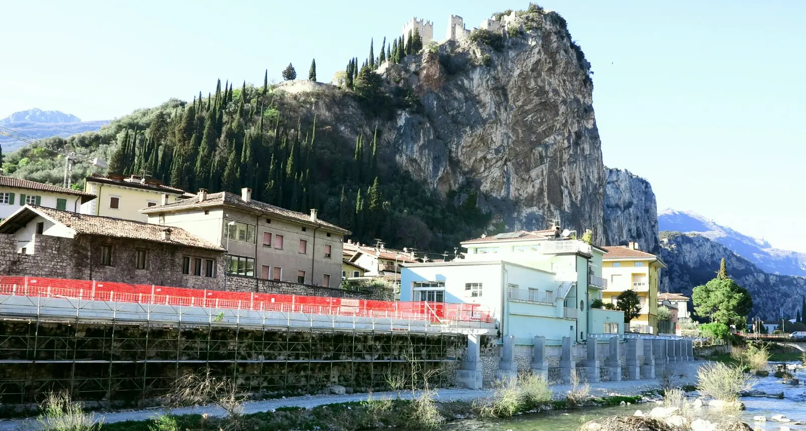 Ciclabile del Sarca: aprirà per Pasqua la nuova passerella a sbalzo