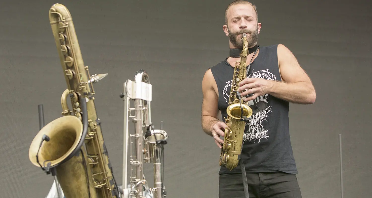 Arriva a Trento Colin Stetson un sassofono che ne vale tre