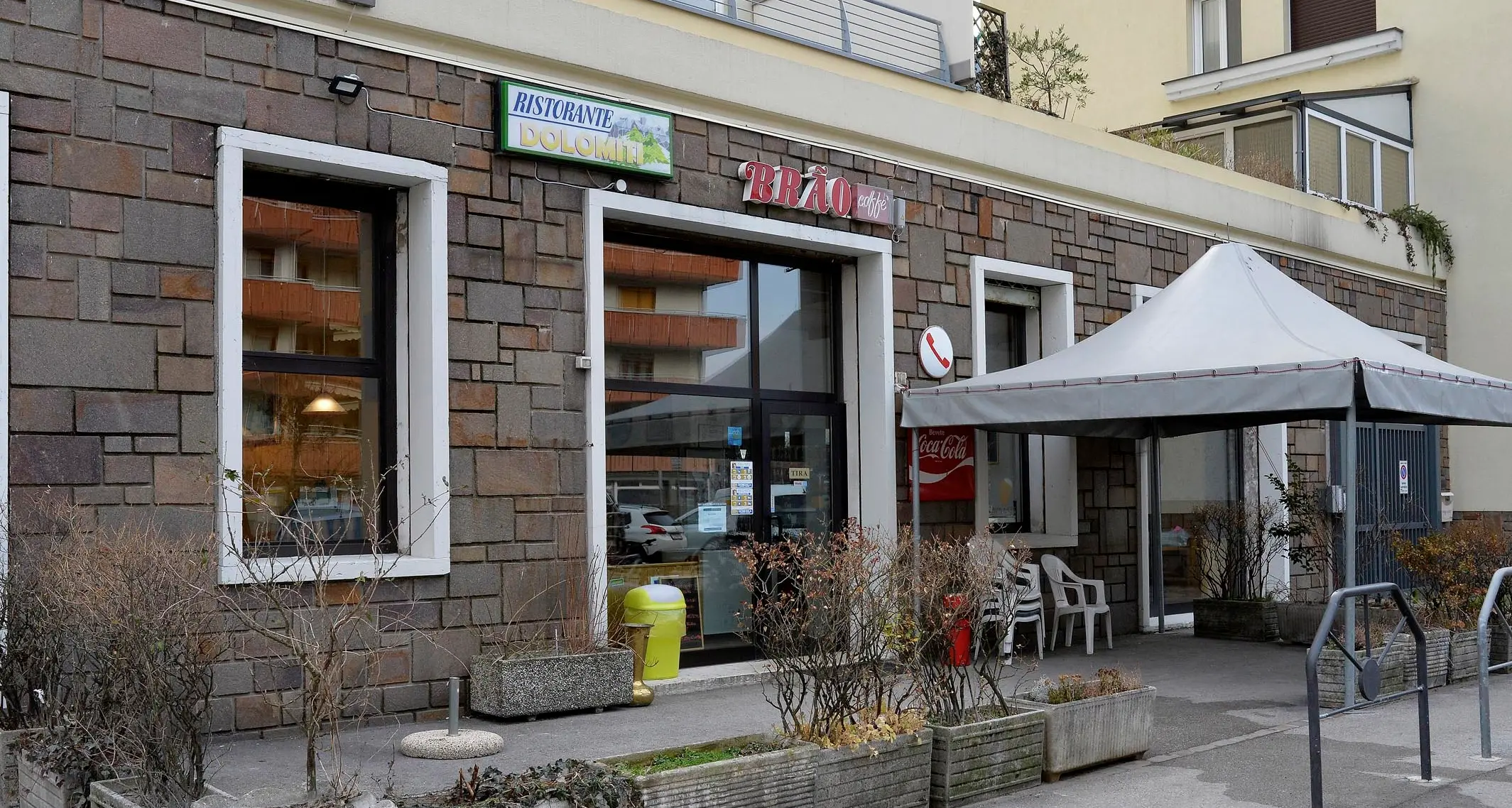 Il rapinatore del bar Dolomiti: incensurato, pizzaiolo, lo sgomento della famiglia