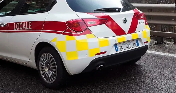 In fuga sulla Valsugana ubriaco e senza patente Due operai fermati dopo un inseguimento