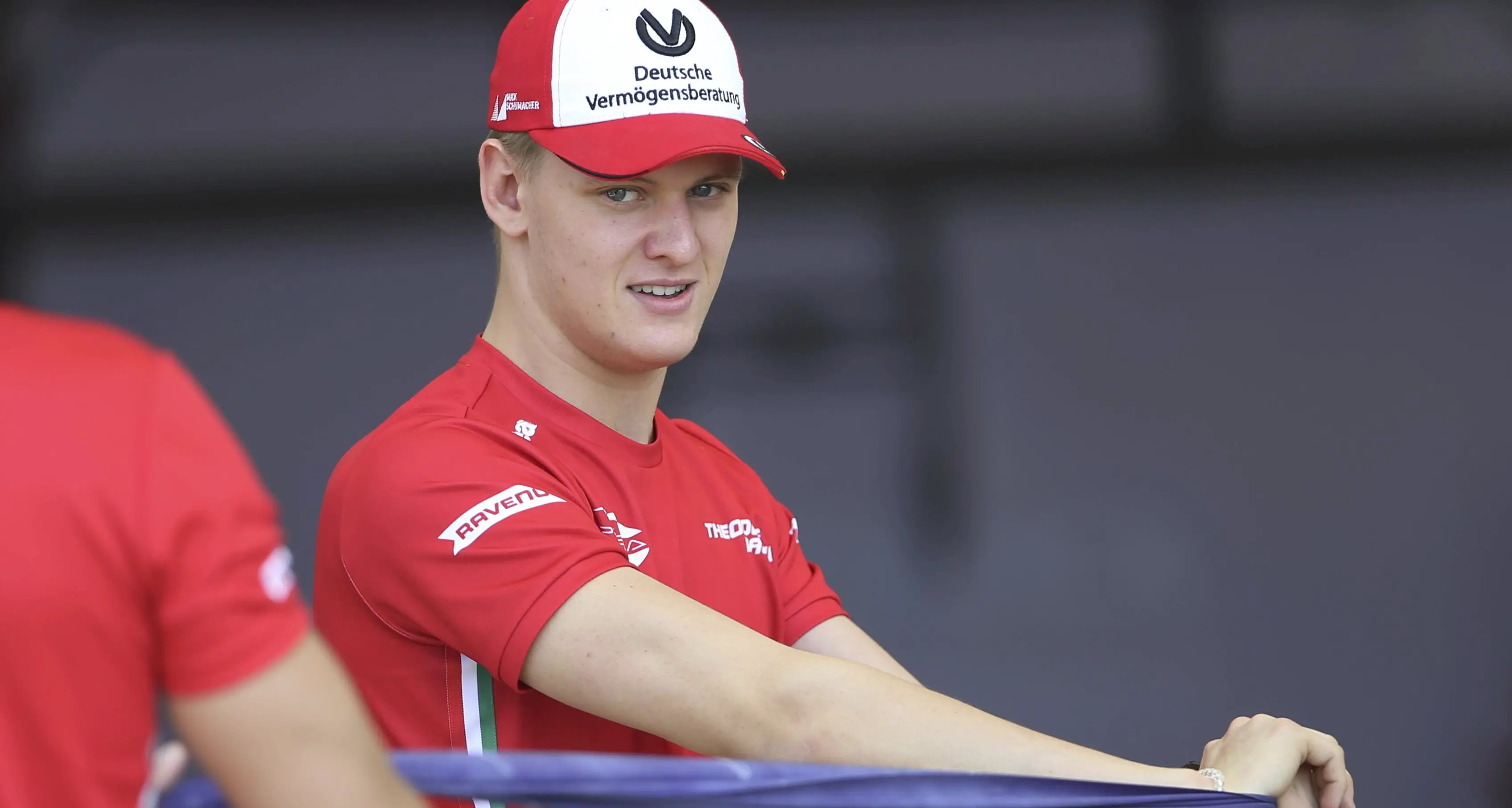 Un altro Schumacher alla guida di una Ferrari di Formula Uno: è Mick, figlio di Schumi