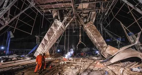 Cina, crolla miniera nel nord: 21 morti