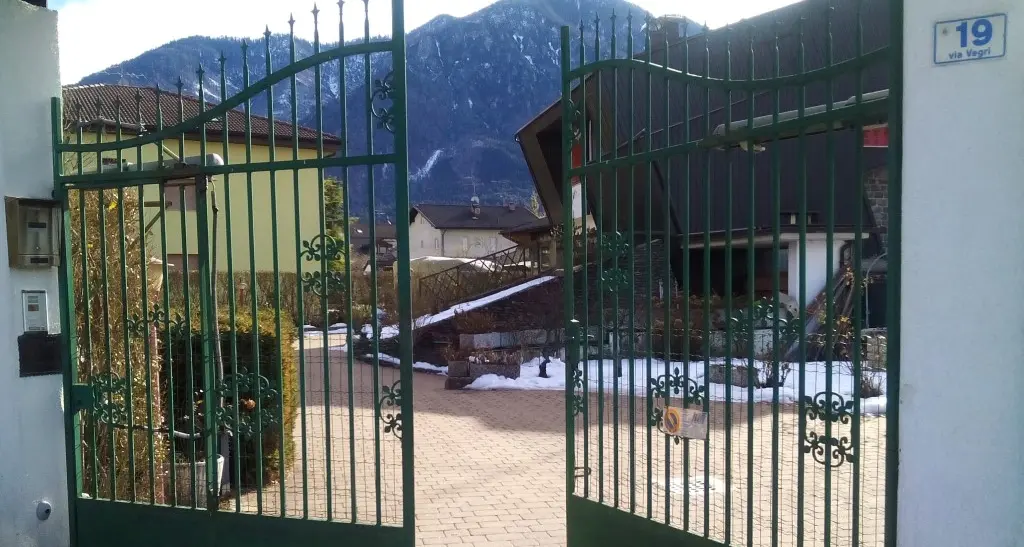 I rapinatori irrompono nella villa a Caldonazzo