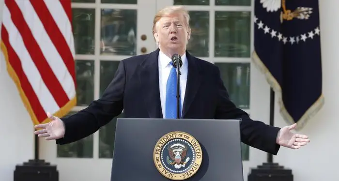 Trump dichiara l'emergenza nazionale a confine col Messico