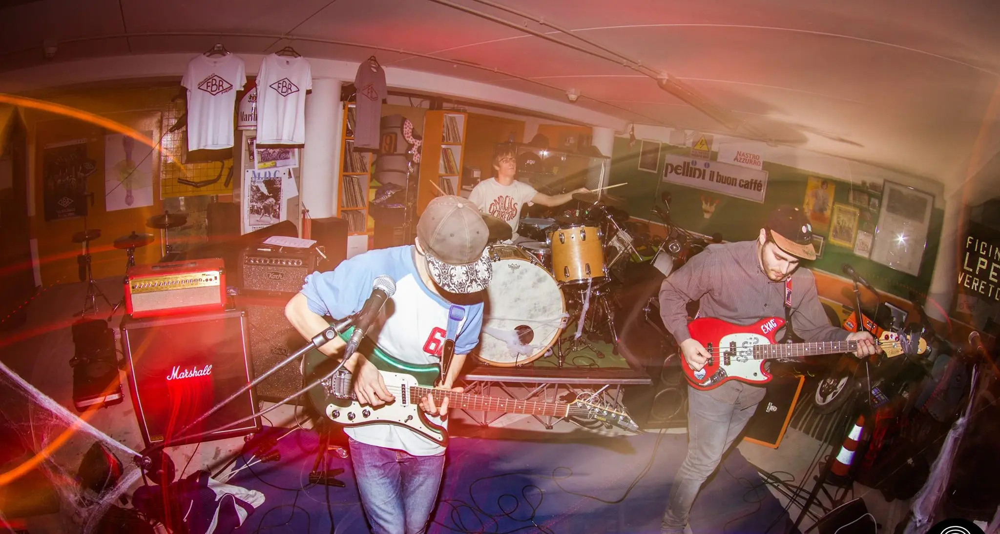 Poca Gente Party: tre band on stage oggi allo Smart Lab di Rovereto