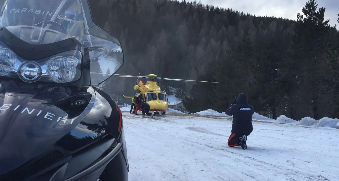 Scontro con uno snowboarder Ferita una bambina di 5 anni