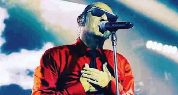Il viaggio nel tempo di Luca Carboni
