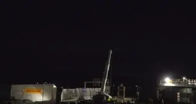 Nuova ciclabile a Laives: ecco come hanno posato 38 tonnellate di ponte in una notte