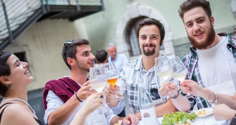 Da marzo a dicembre ecco le cento iniziative che celebrano vino e grappa