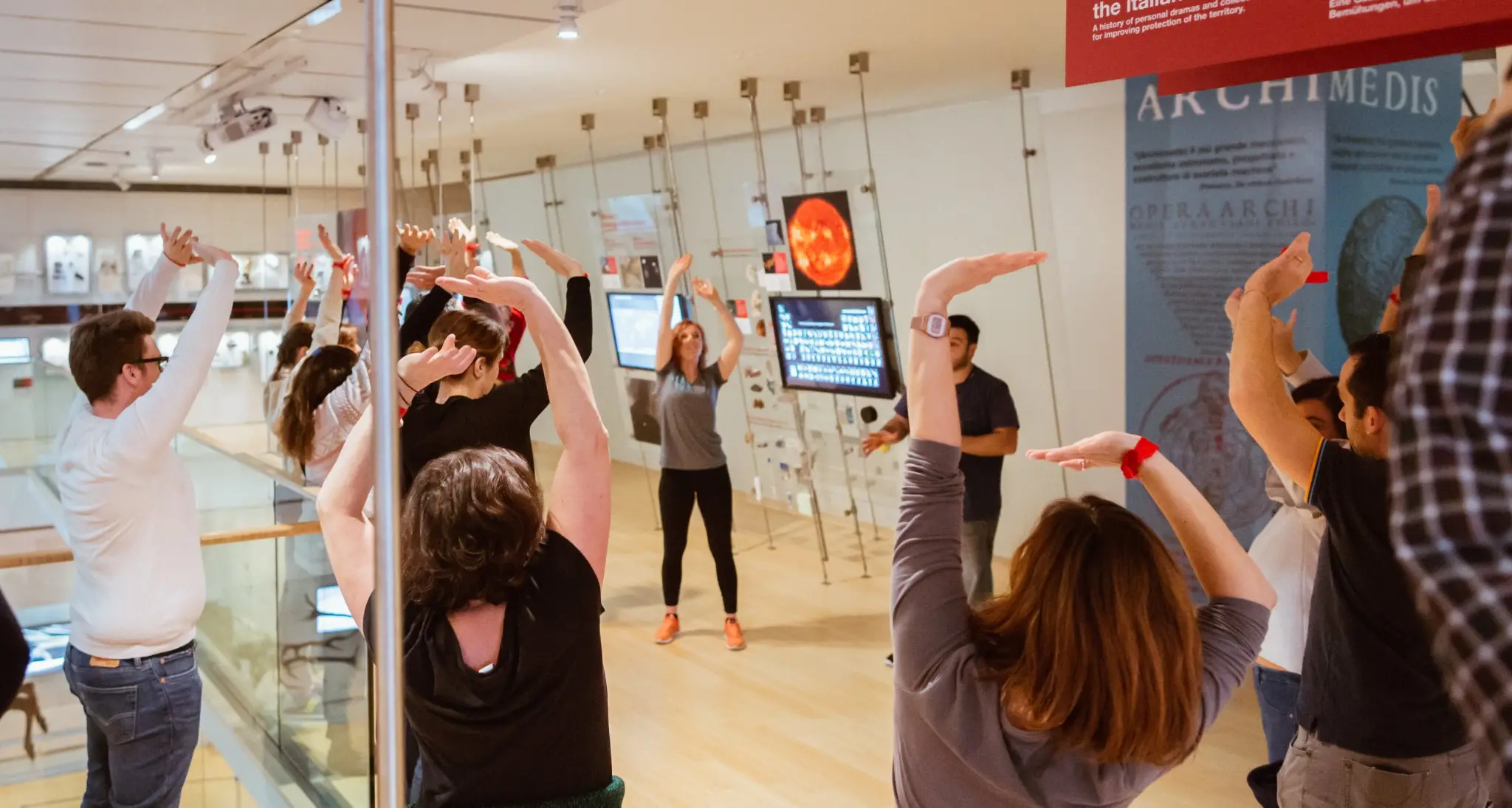 Tutti insieme a fare ginnastica. In palestra? No, al Muse