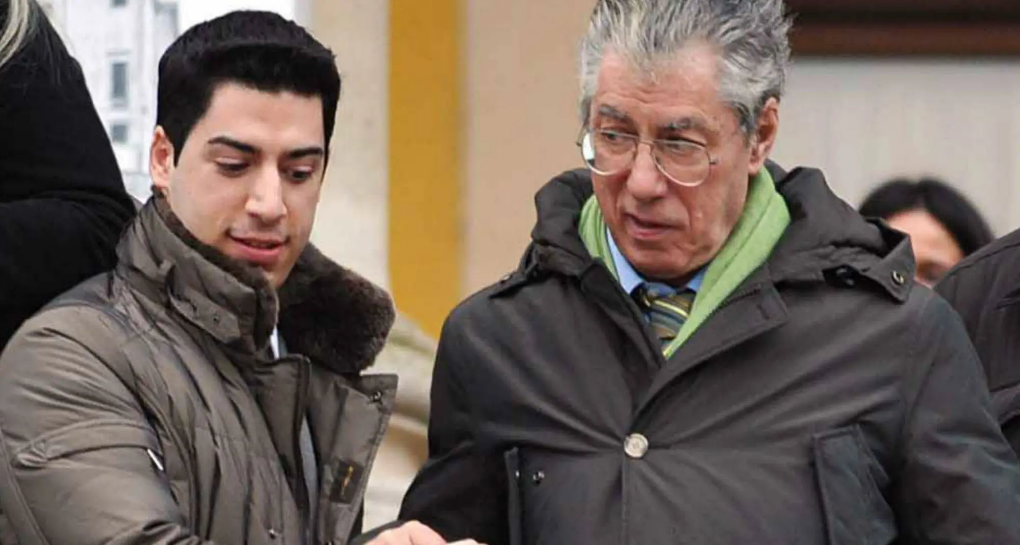 Fondi della Lega: condanna a Belsito, assolti Bossi padre e figlio