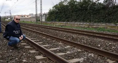 Asilo negato, si suicida sotto un treno un migrante di 25 anni