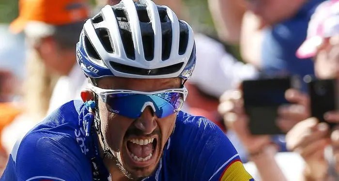 Volata irresistibile: Alaphilippe trionfa alla Milano-Sanremo