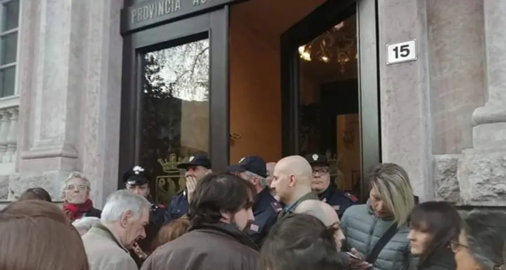 Scontri in Provincia, Fugatti vuole la linea dura