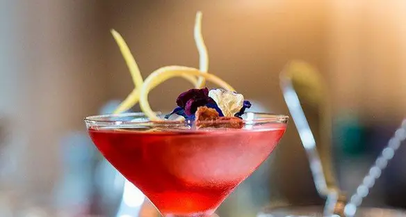 Old Fashioned, Negroni, Whiskey Sour sono i cocktail più venduti
