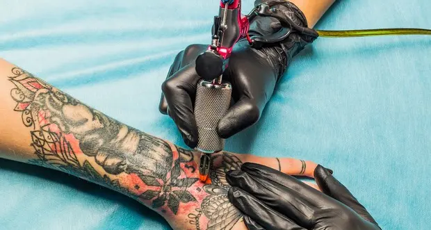 Tattoo, da fenomeno a movimento sociale