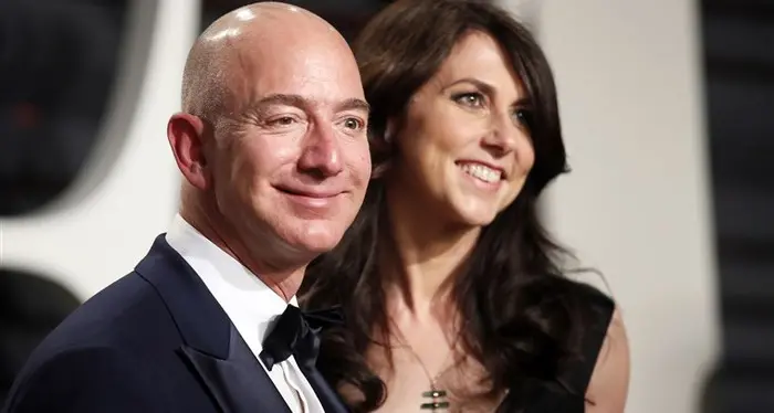 Jeff Bezos divorzia dalla moglie MacKenzie