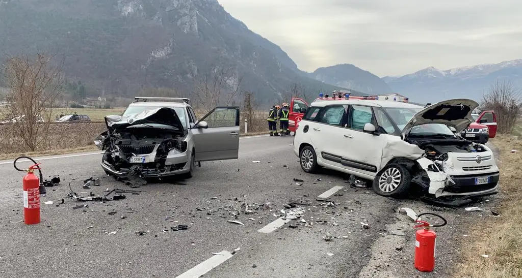 Un altro frontale sulla retta di Ospedaletto